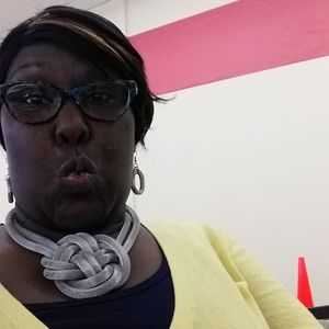 Meet your Posher, Vivian